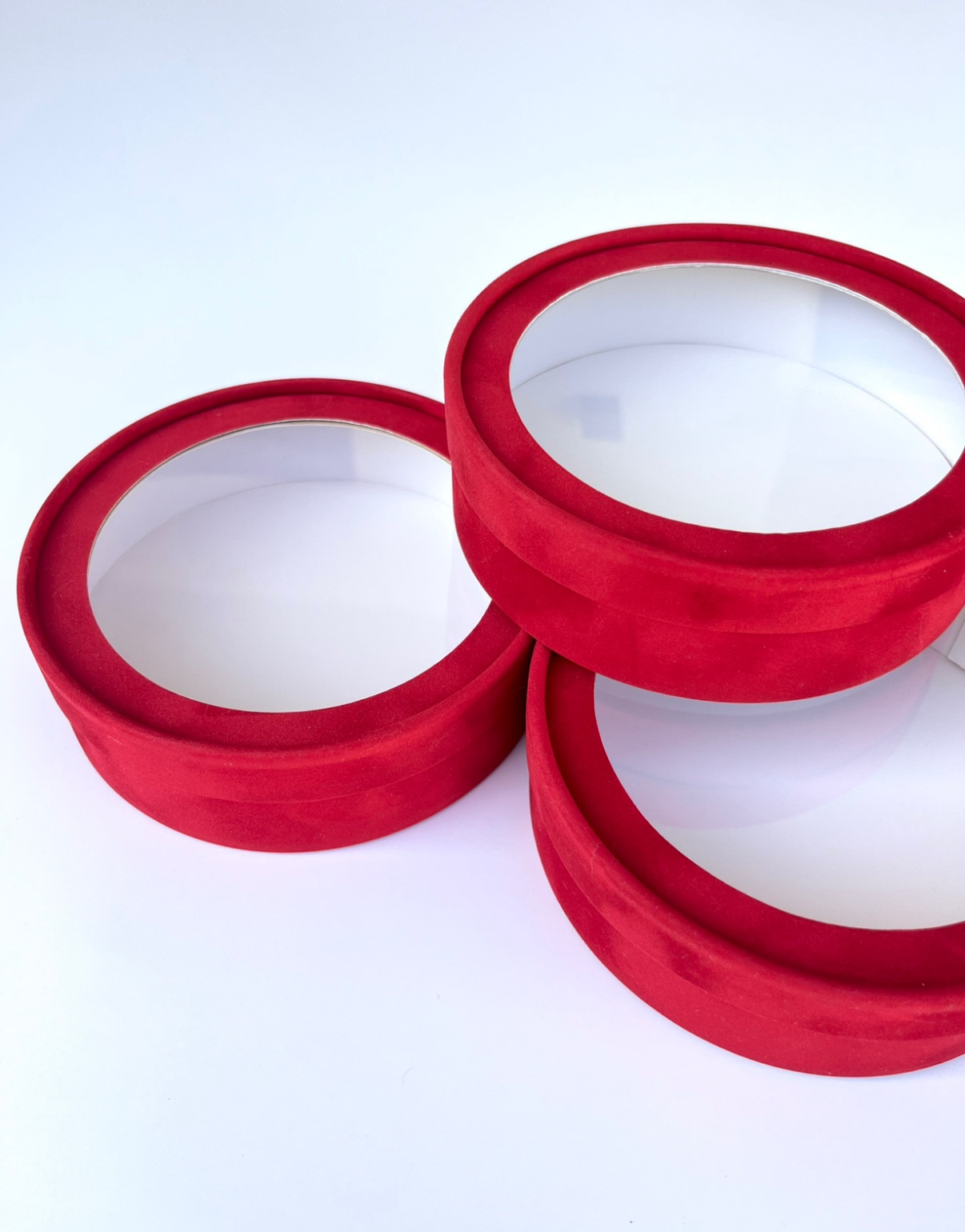 Set of 3 Round Boxes with a window